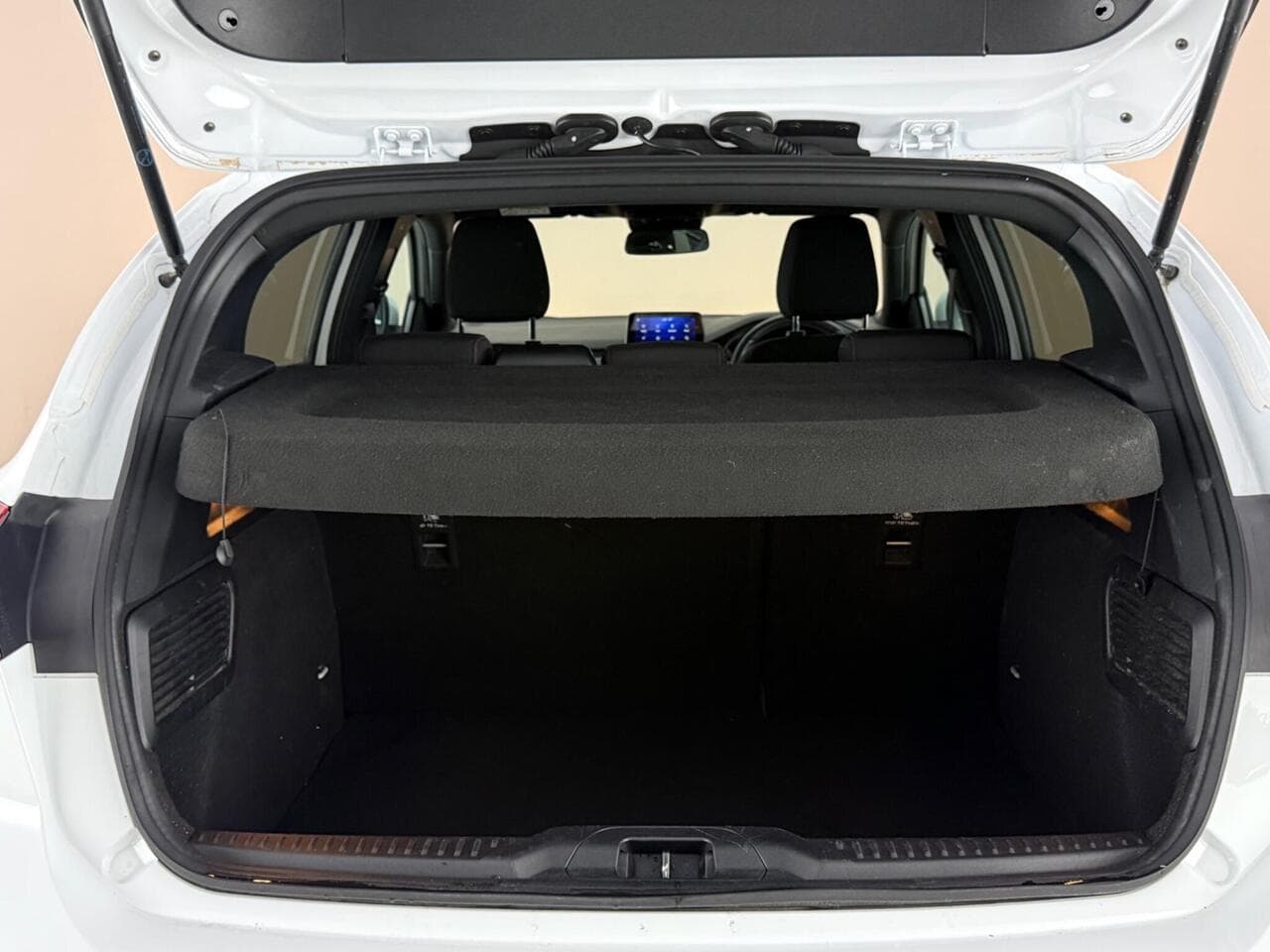 Ford Focus thumbnail Boot
