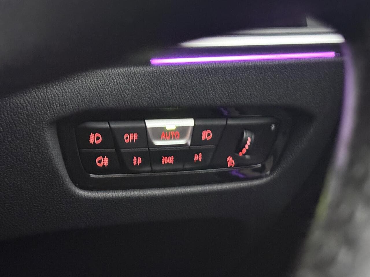 BMW 3 Series thumbnail Misc Controls