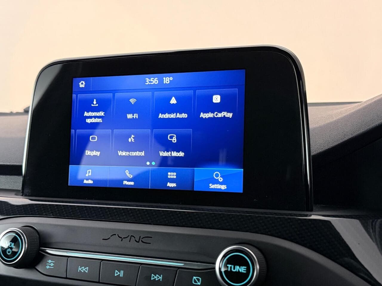 Ford Focus thumbnail Infotainment System