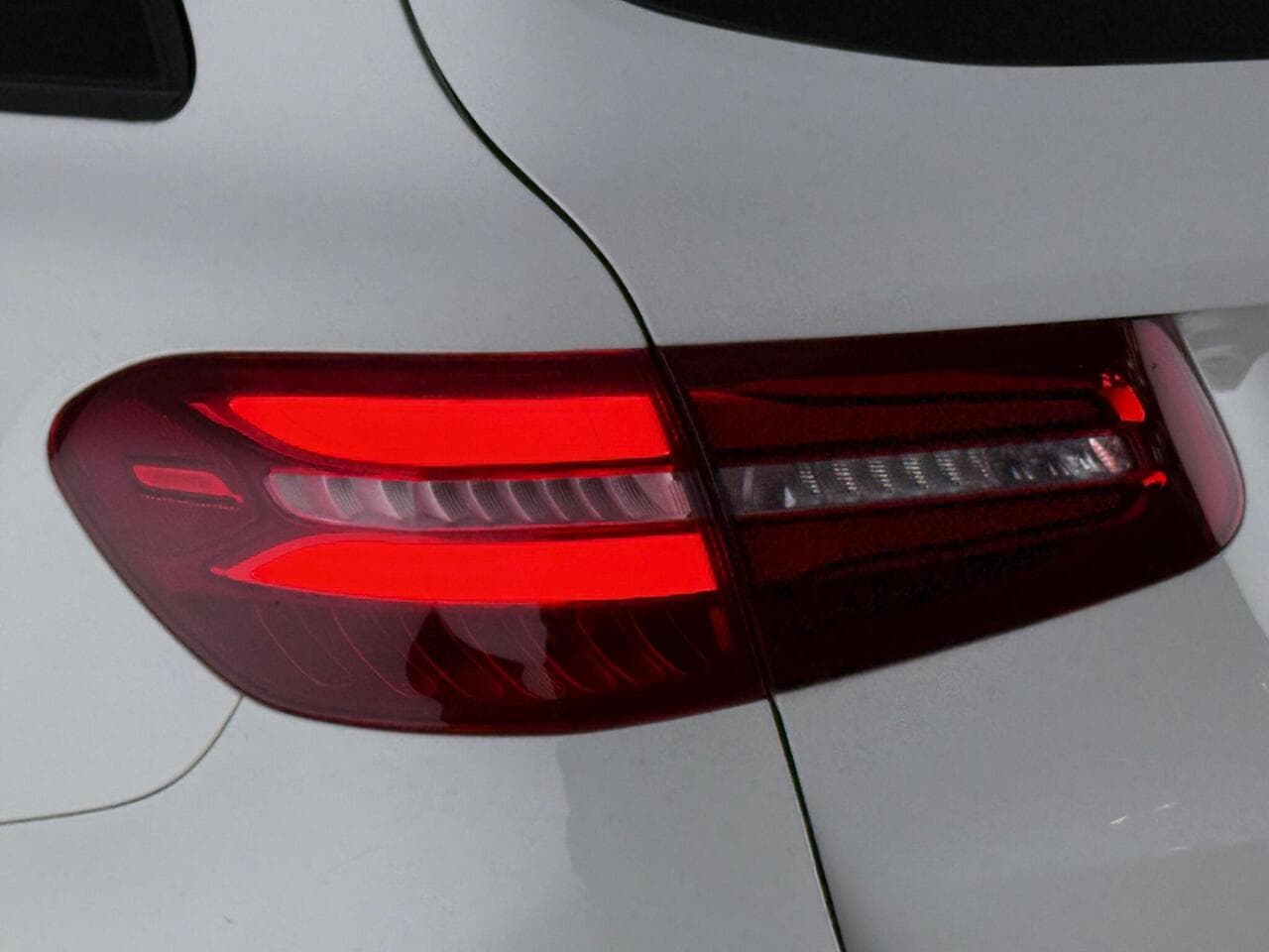 Mercedes-Benz GLC thumbnail Lights Rear