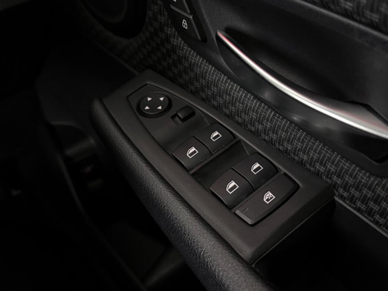 BMW 2 Series Active Tourer thumbnail Misc Controls