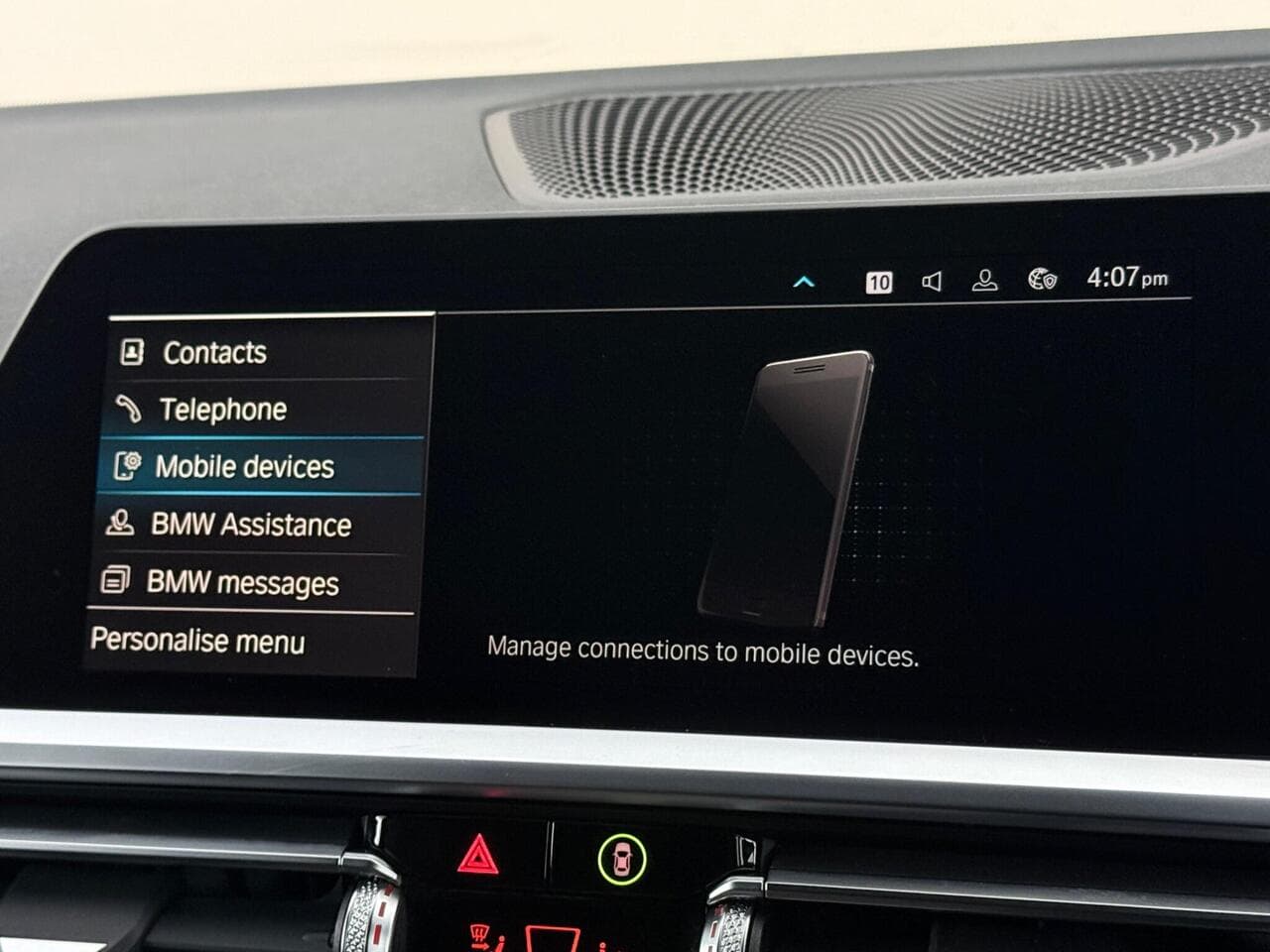 BMW 3 Series thumbnail Infotainment System