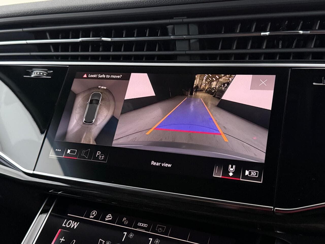 Audi Q7 thumbnail Infotainment System