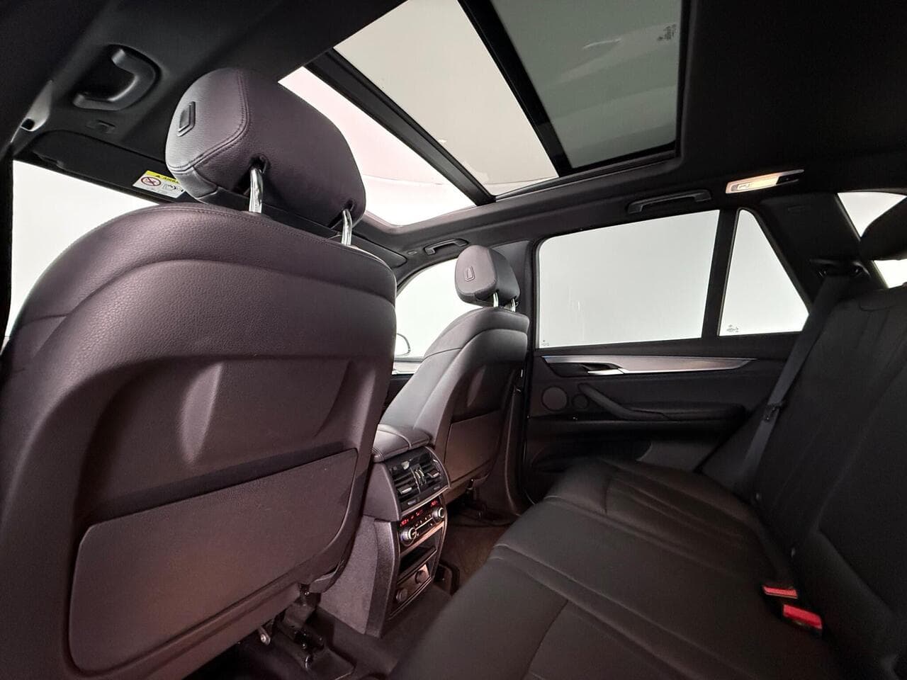 BMW X5 thumbnail Seats Rear