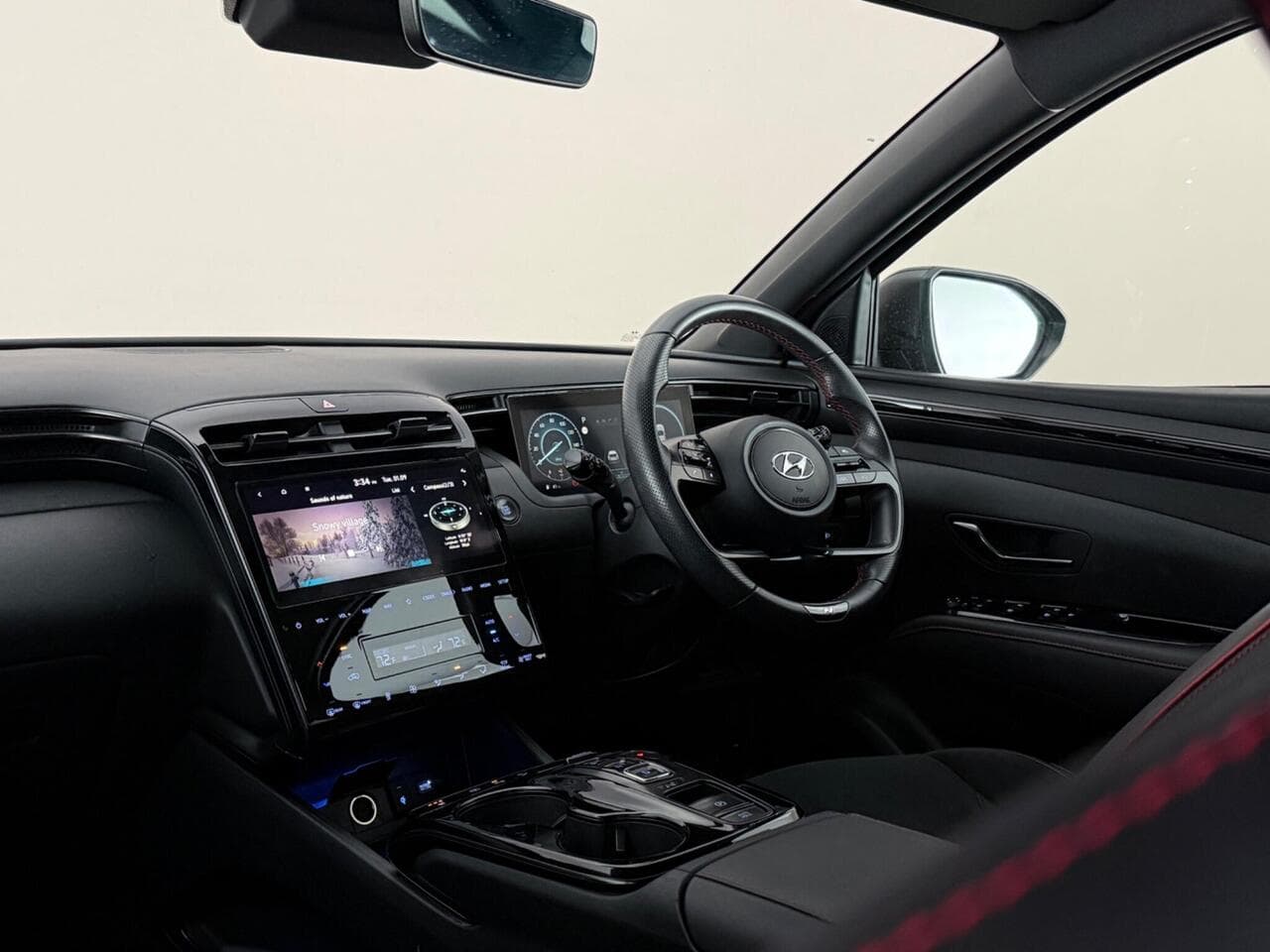 Hyundai TUCSON thumbnail Interior Front