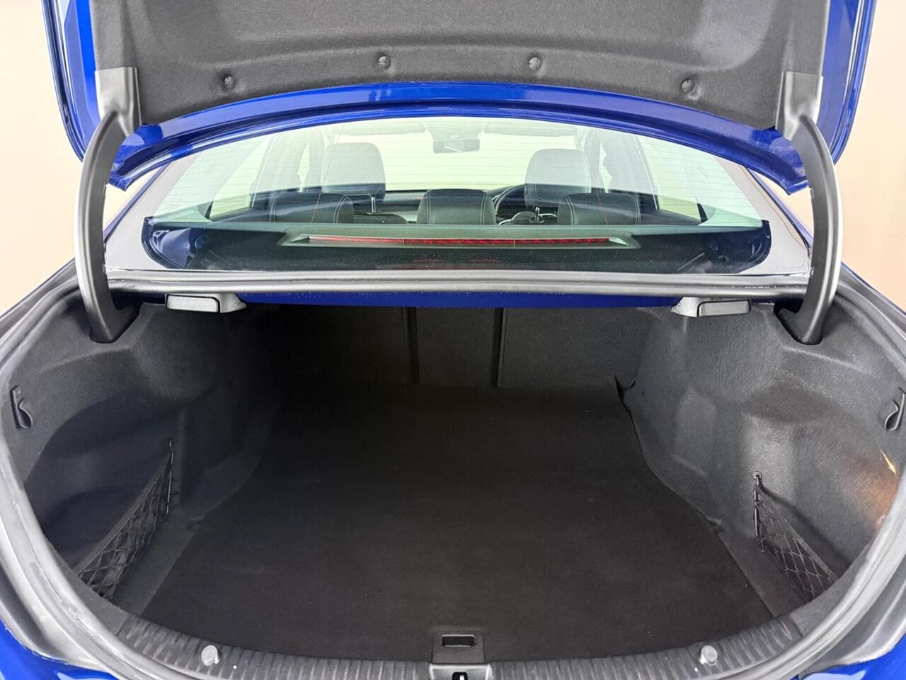 Mercedes-Benz C Class thumbnail Boot