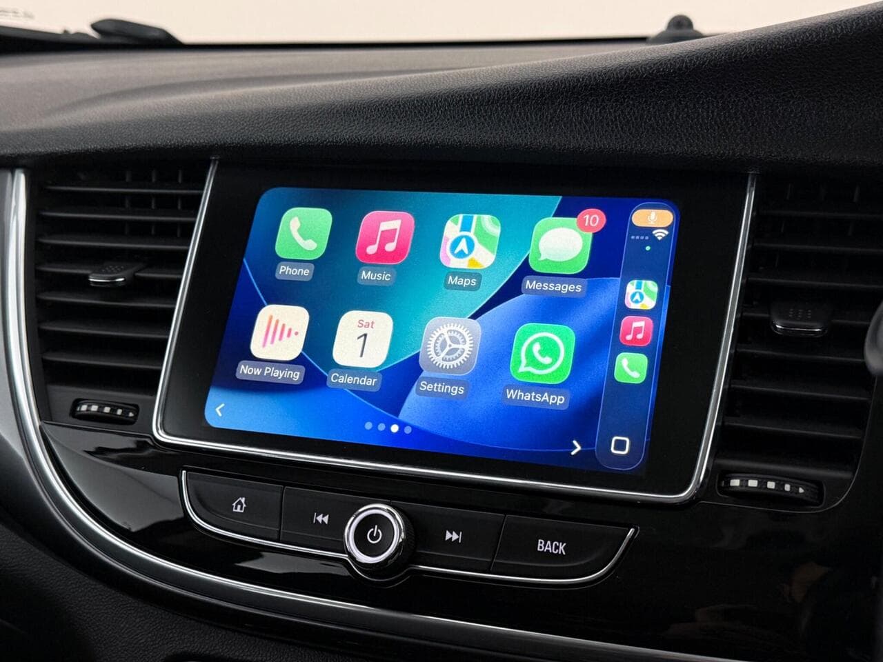 Vauxhall Mokka X thumbnail Infotainment System