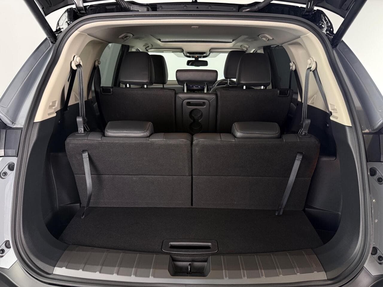 Nissan X-Trail thumbnail Boot