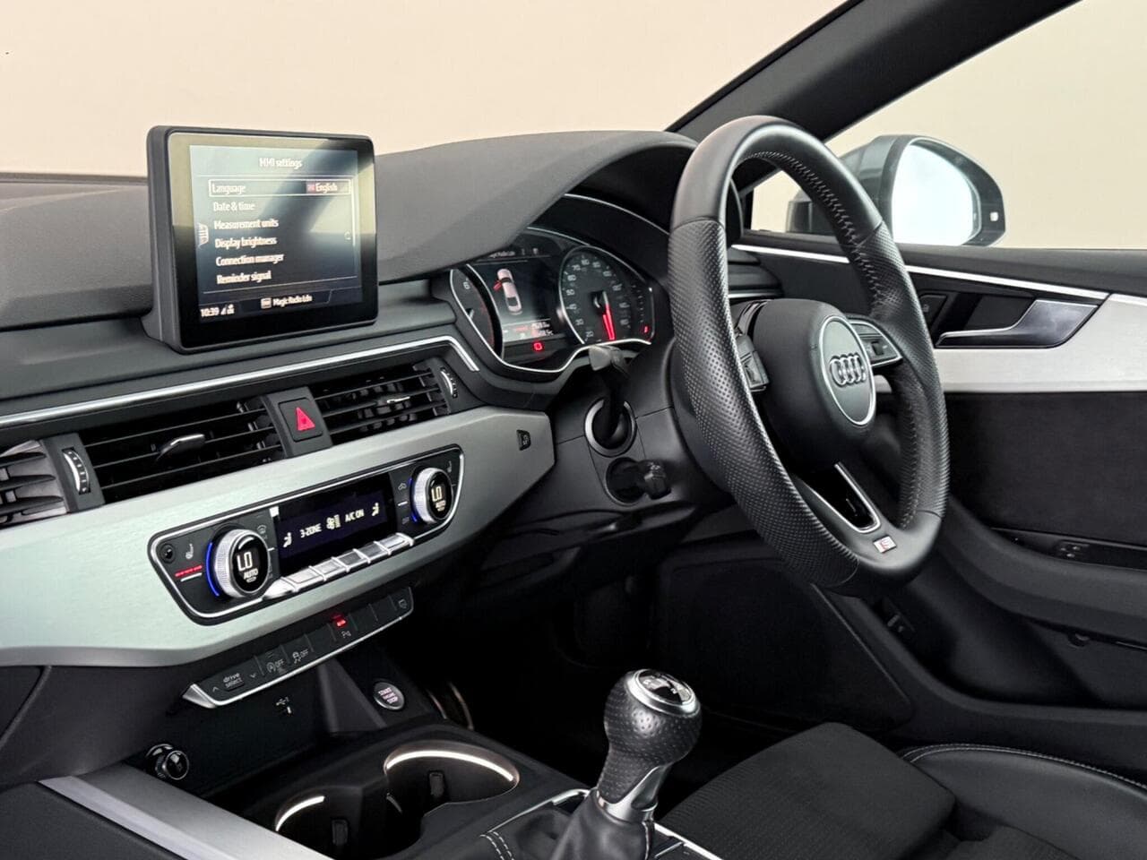 Audi A5 thumbnail Interior Front
