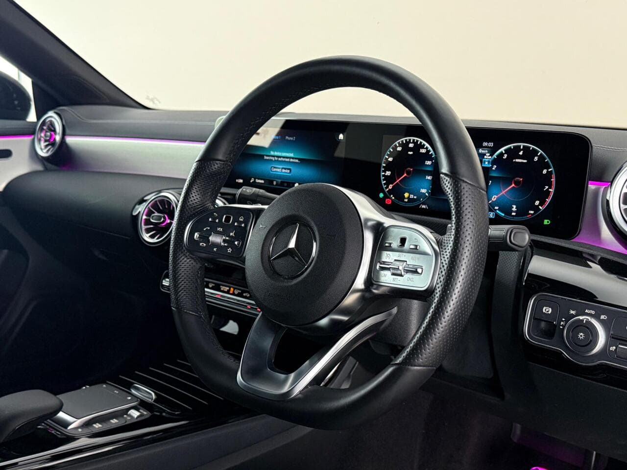 Mercedes-Benz CLA thumbnail Interior Front