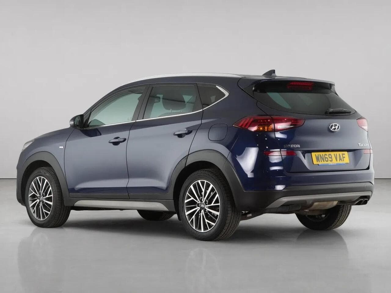 Hyundai TUCSON thumbnail Rear Left