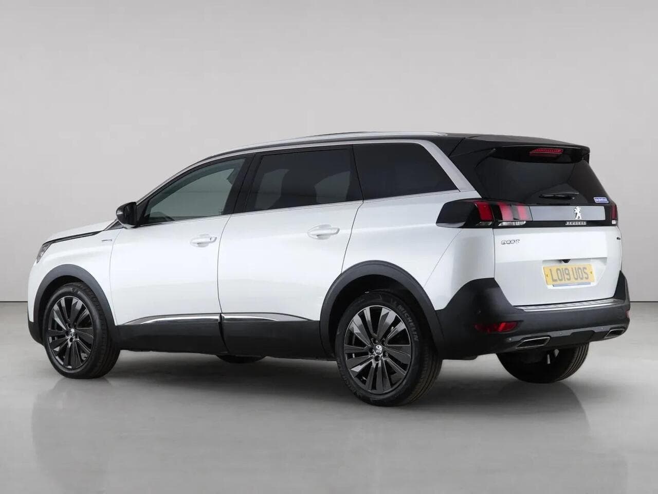 Peugeot 5008 thumbnail Rear Left