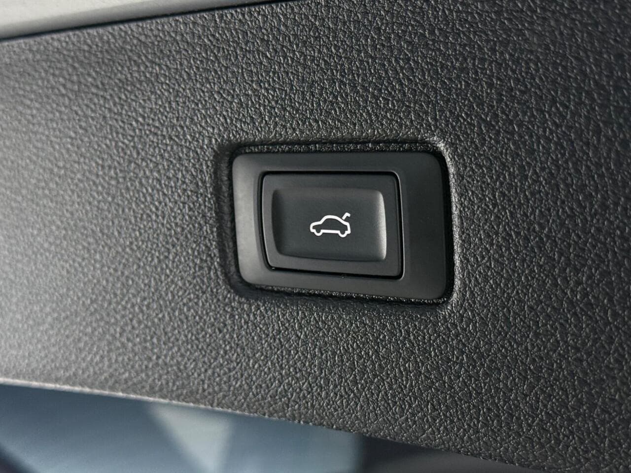 Audi Q7 thumbnail Misc Controls