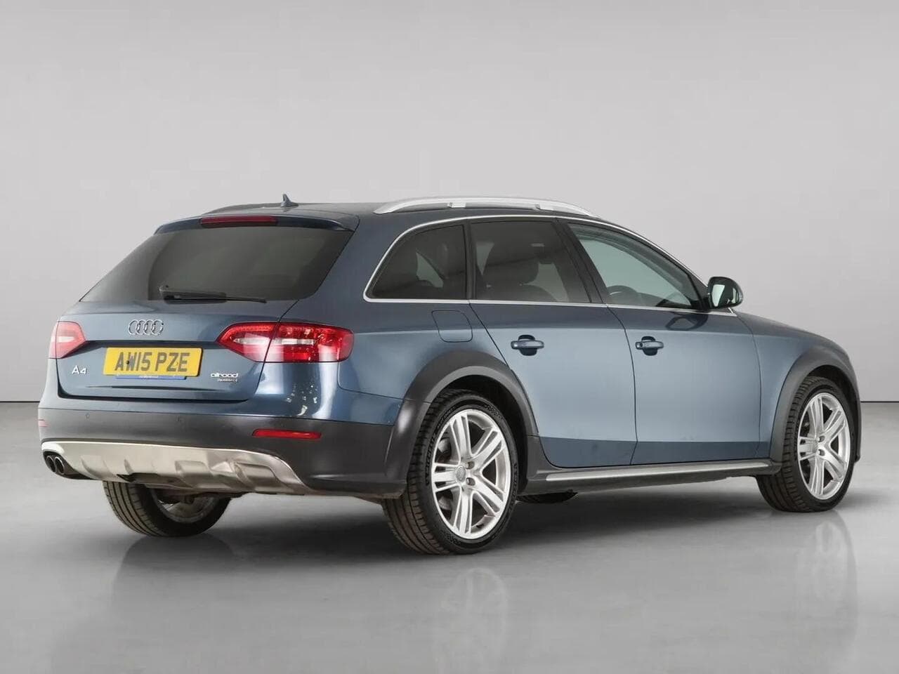 Audi A4 Allroad thumbnail Rear Right