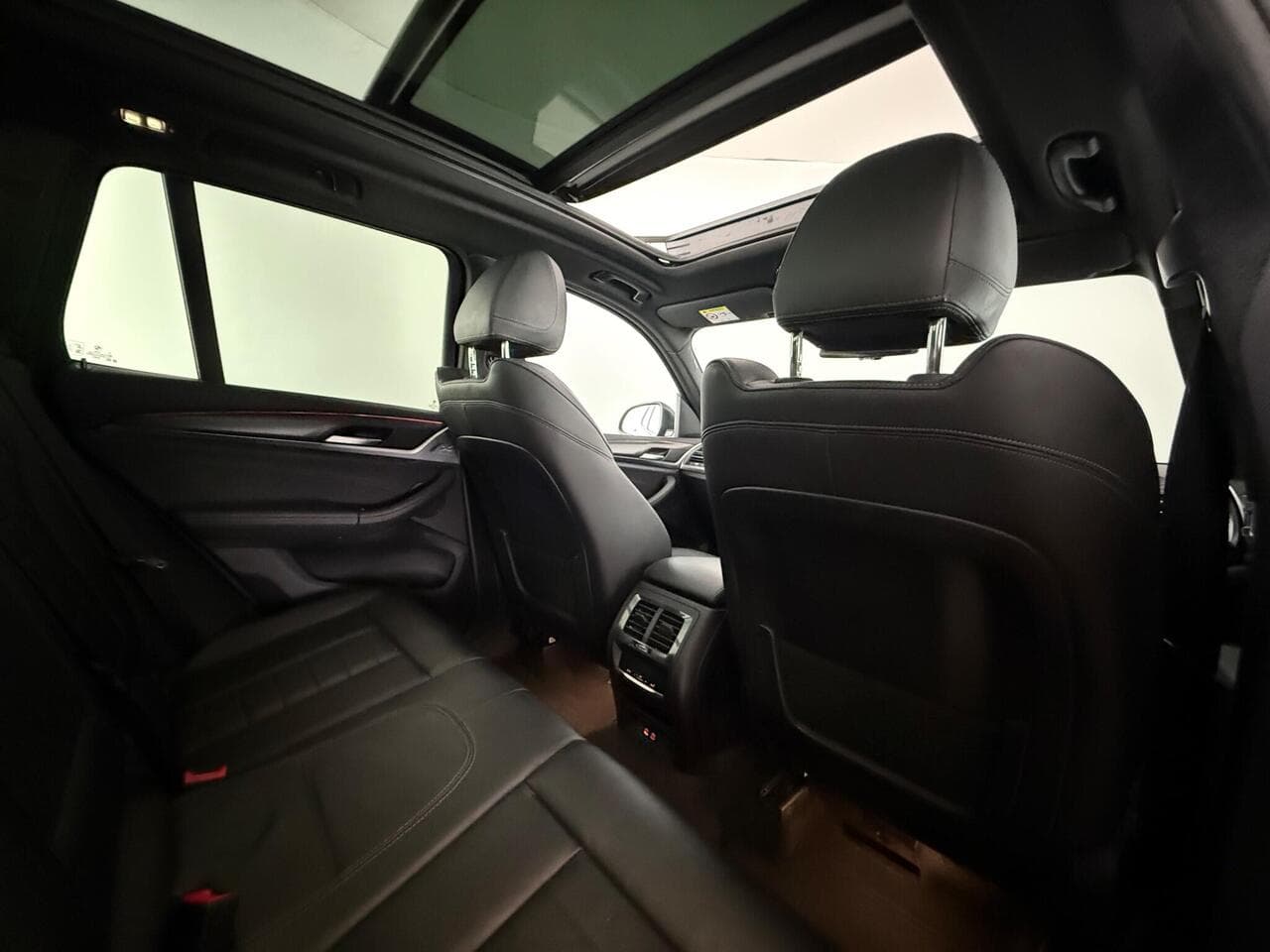 BMW X3 thumbnail Seats Rear