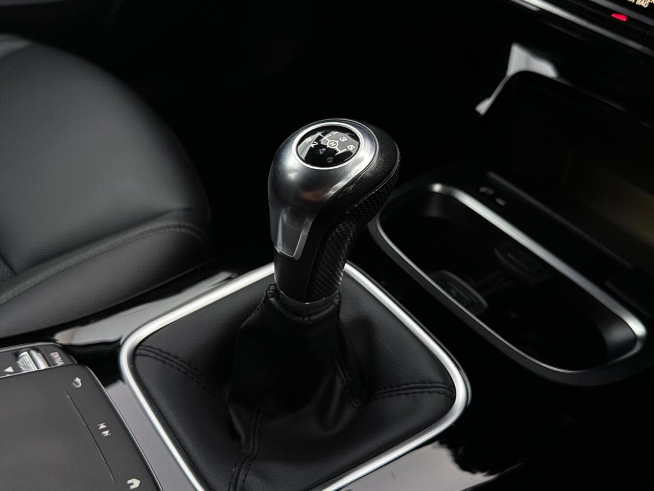 Mercedes-Benz A Class thumbnail Interior Front