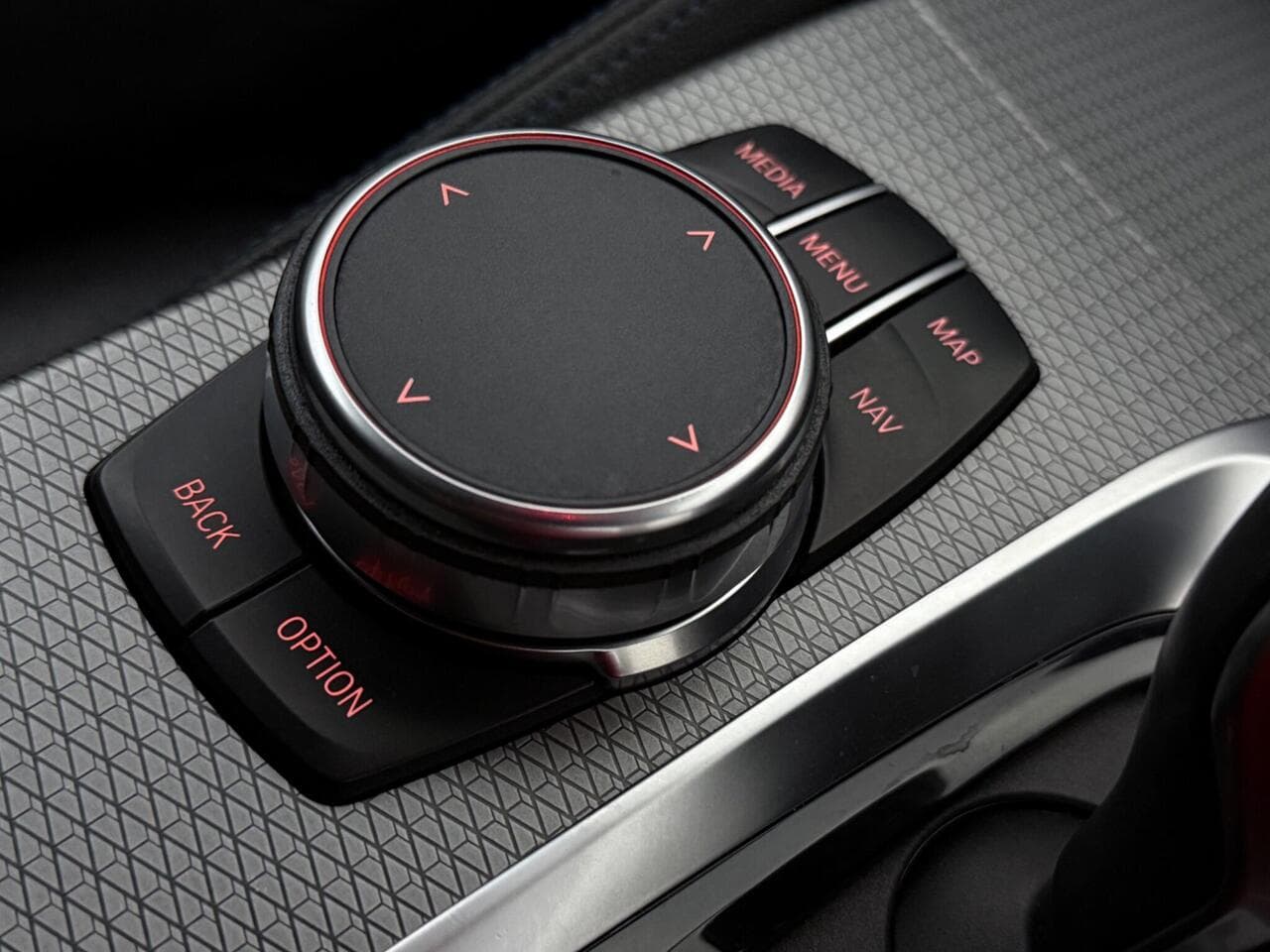 BMW 5 Series thumbnail Misc Controls
