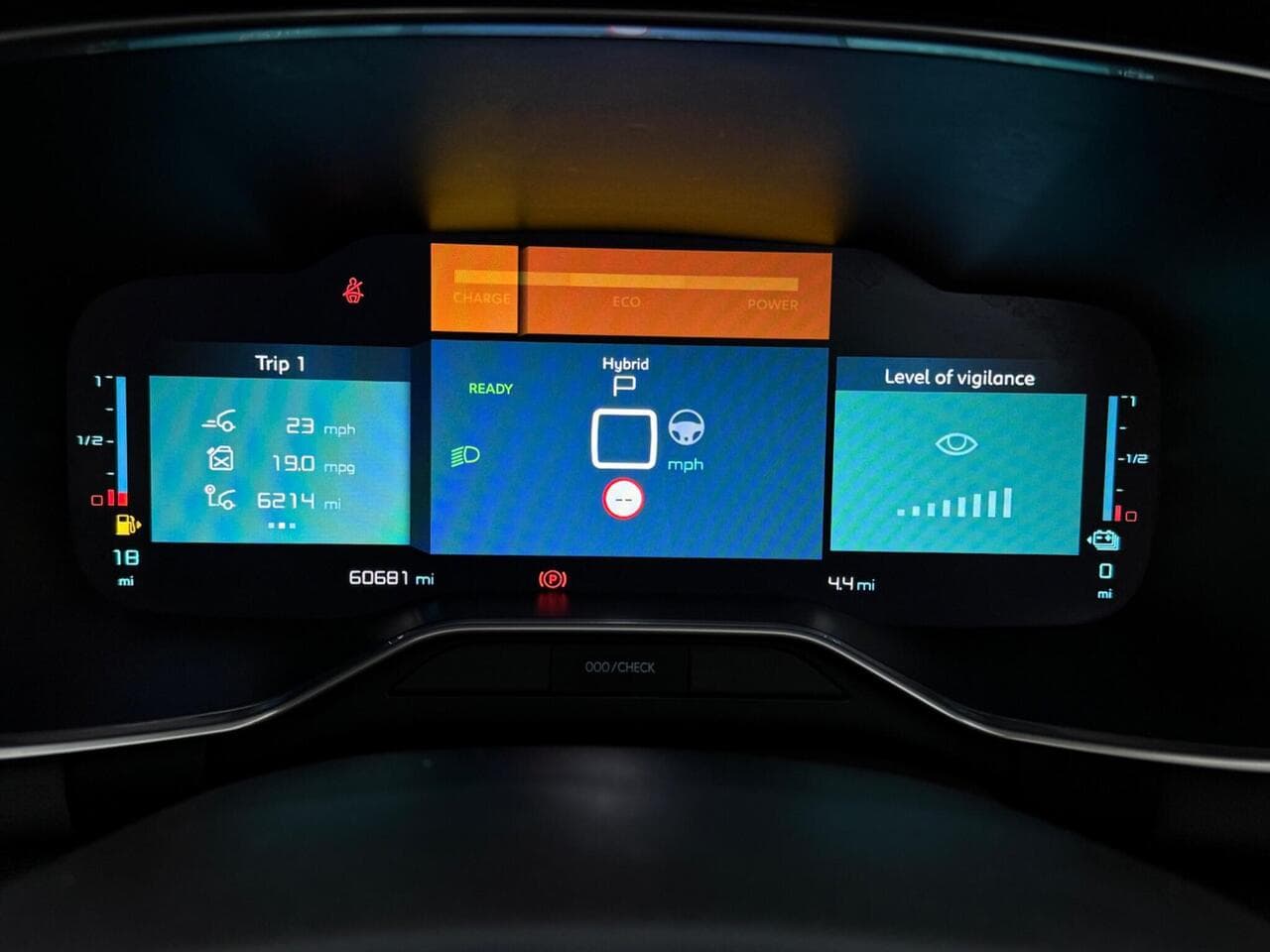 Citroen C5 Aircross thumbnail Driver Instruments