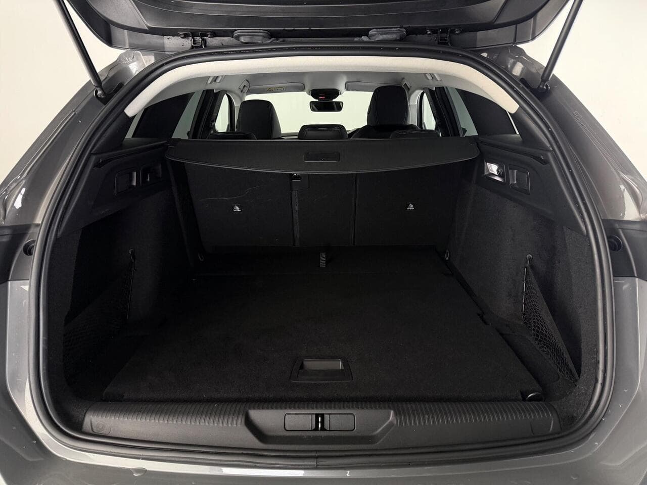 Peugeot 308 SW thumbnail Boot