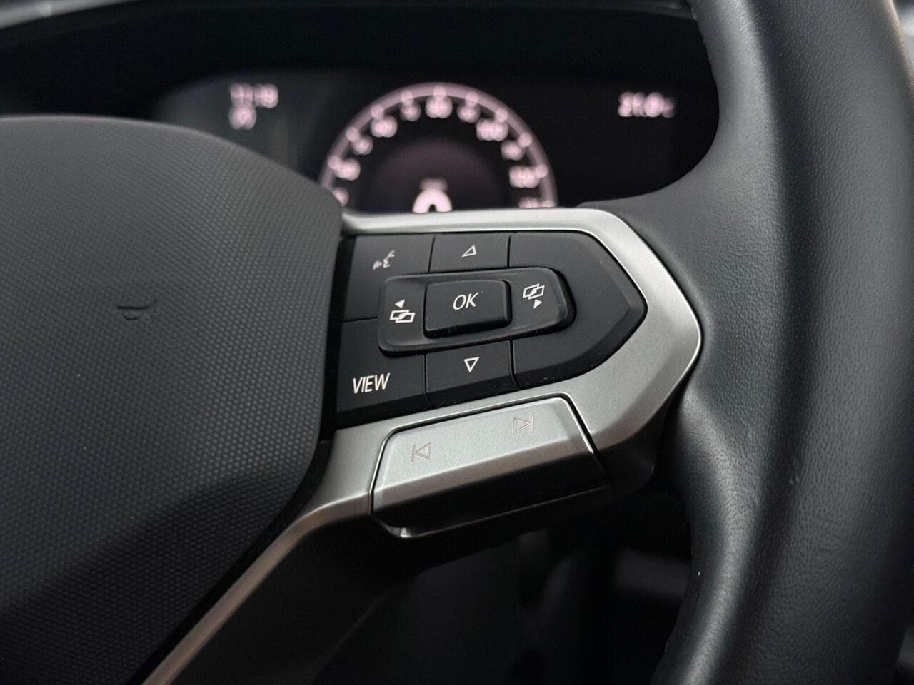 Volkswagen T-Roc thumbnail Misc Controls
