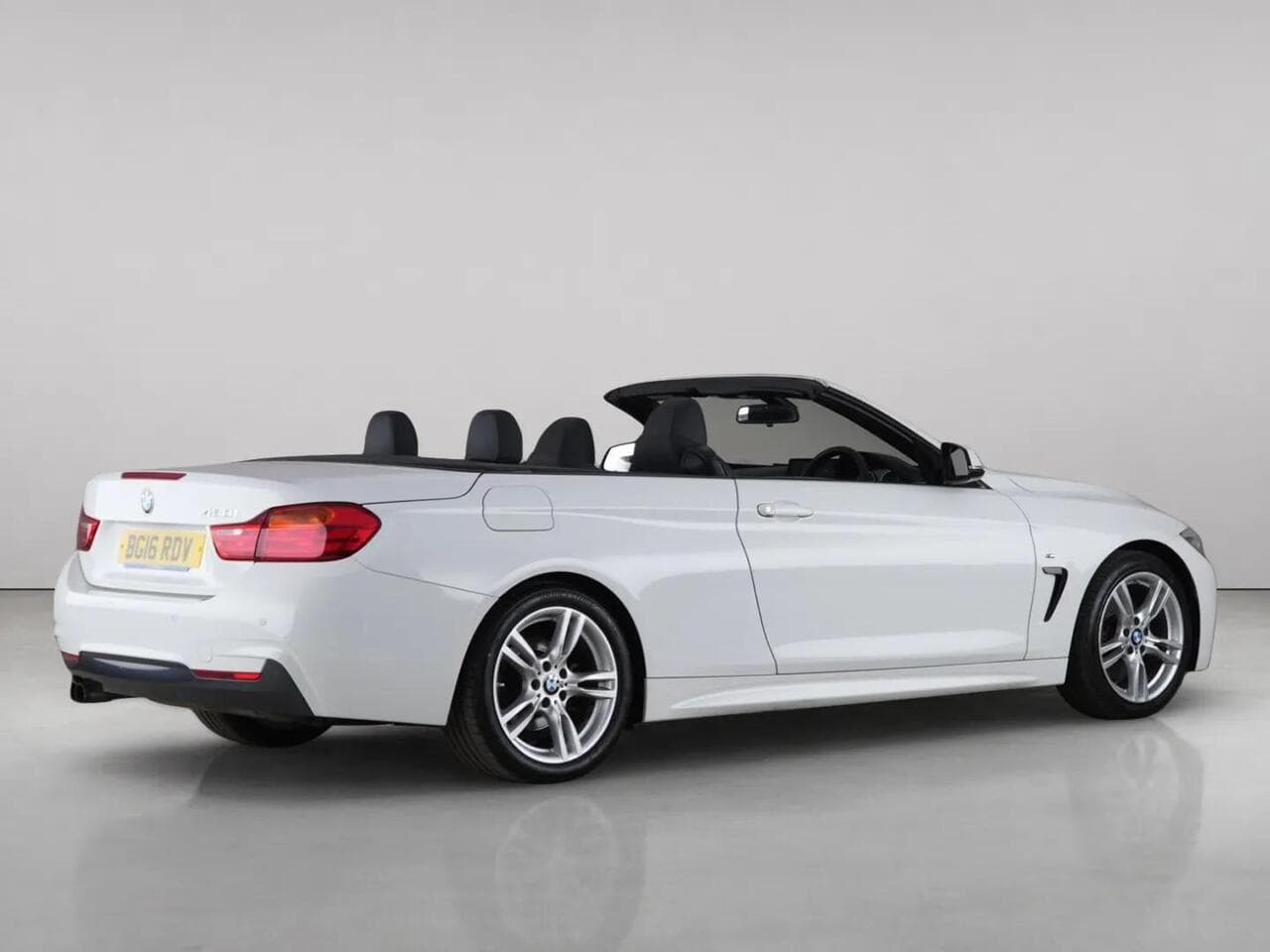 BMW 4 Series thumbnail Rear Right