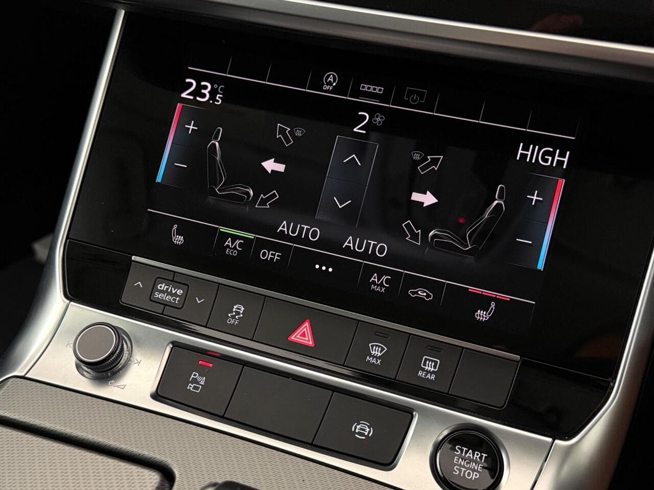 Audi A6 Avant thumbnail Infotainment System