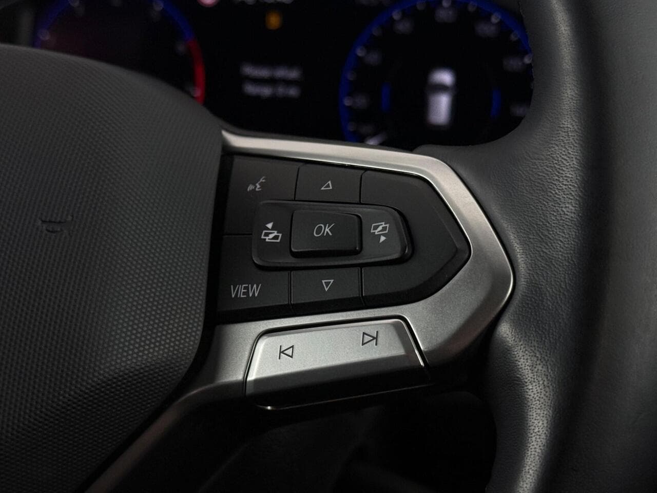 Volkswagen Polo thumbnail Misc Controls