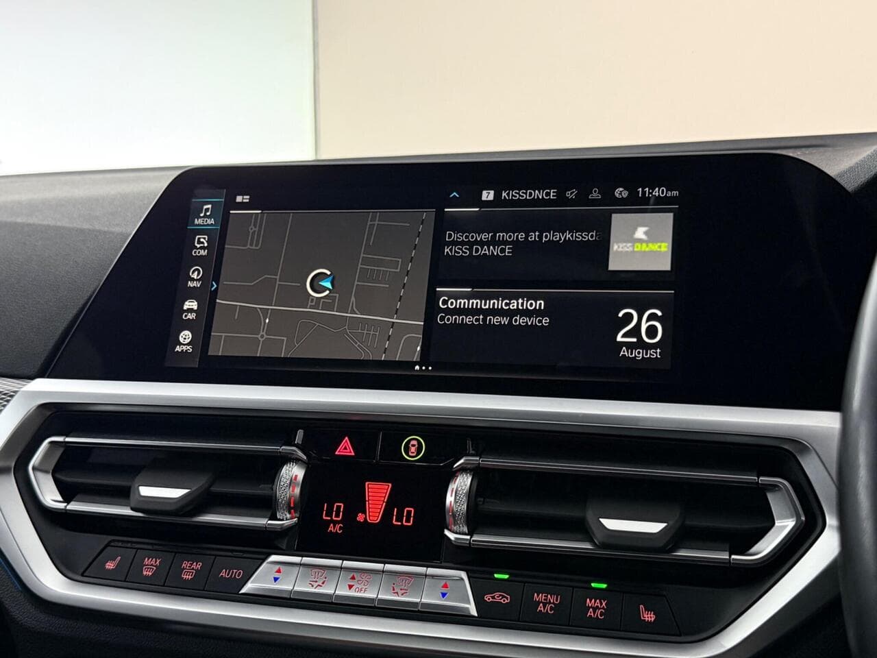 BMW 3 Series thumbnail Infotainment System