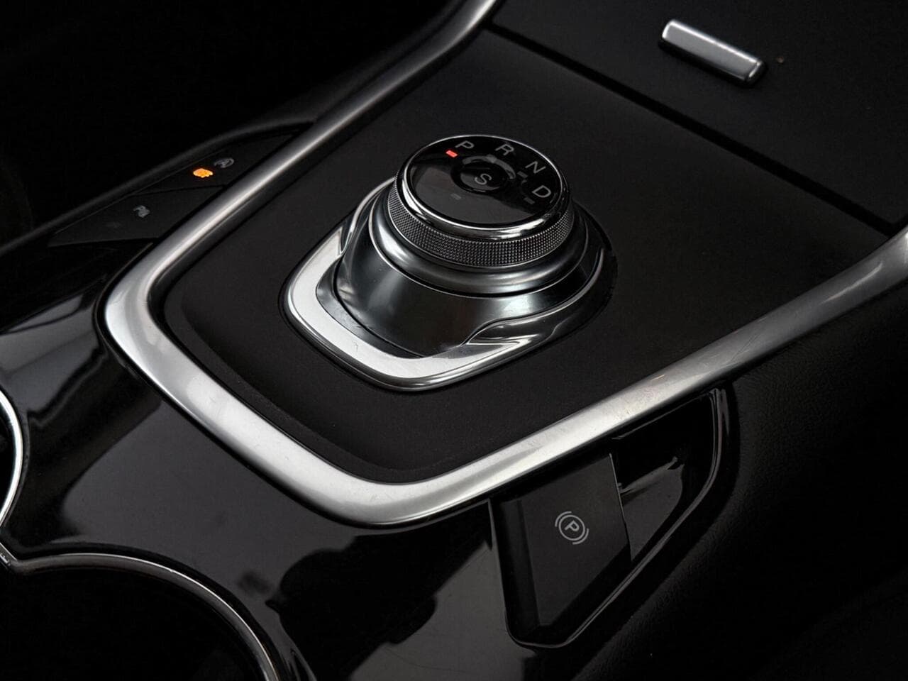 Ford Galaxy thumbnail Misc Controls