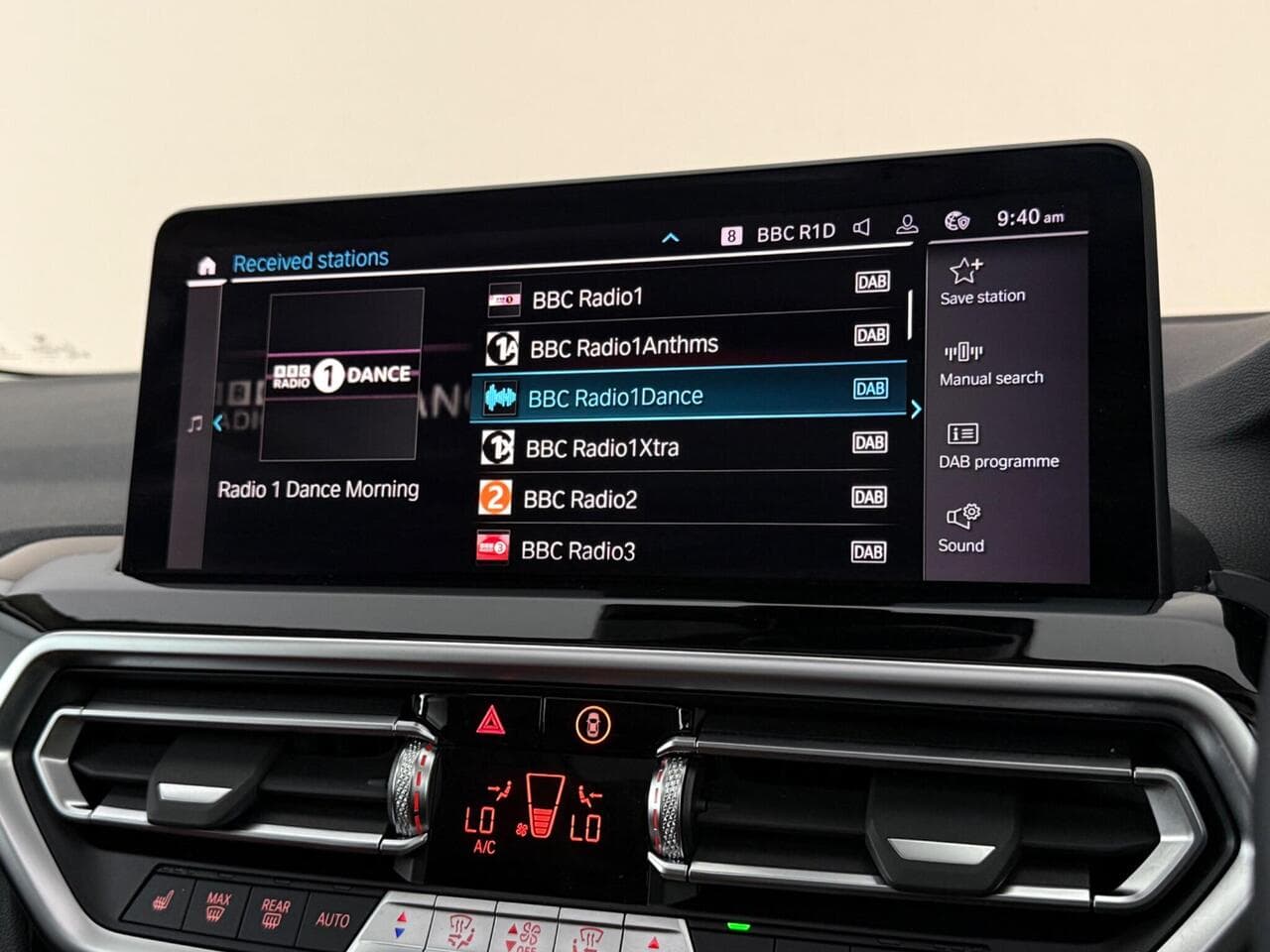 BMW X3 thumbnail Infotainment System