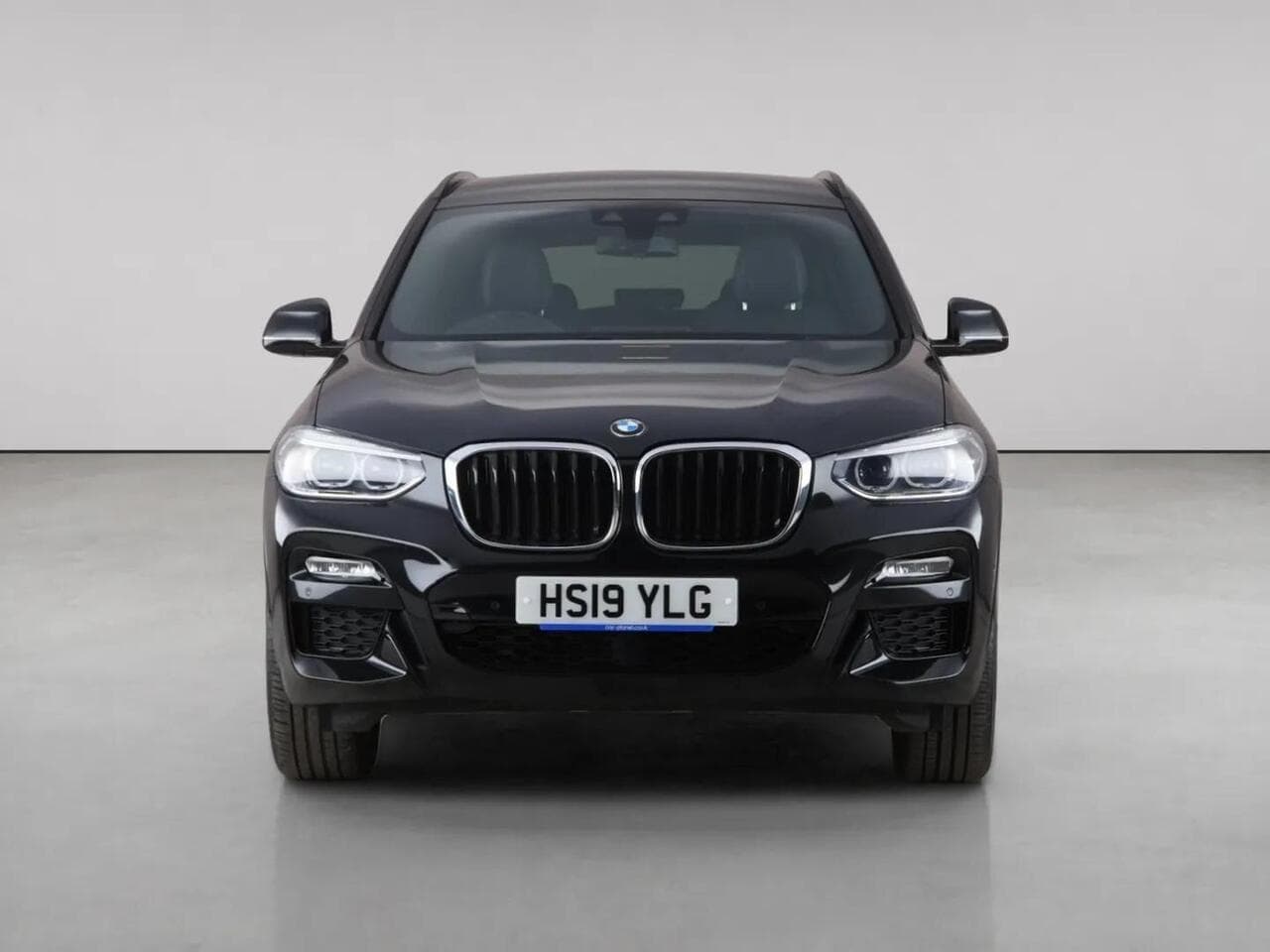 BMW X3 thumbnail Front