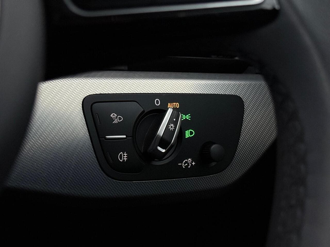 Audi A4 Avant thumbnail Misc Controls