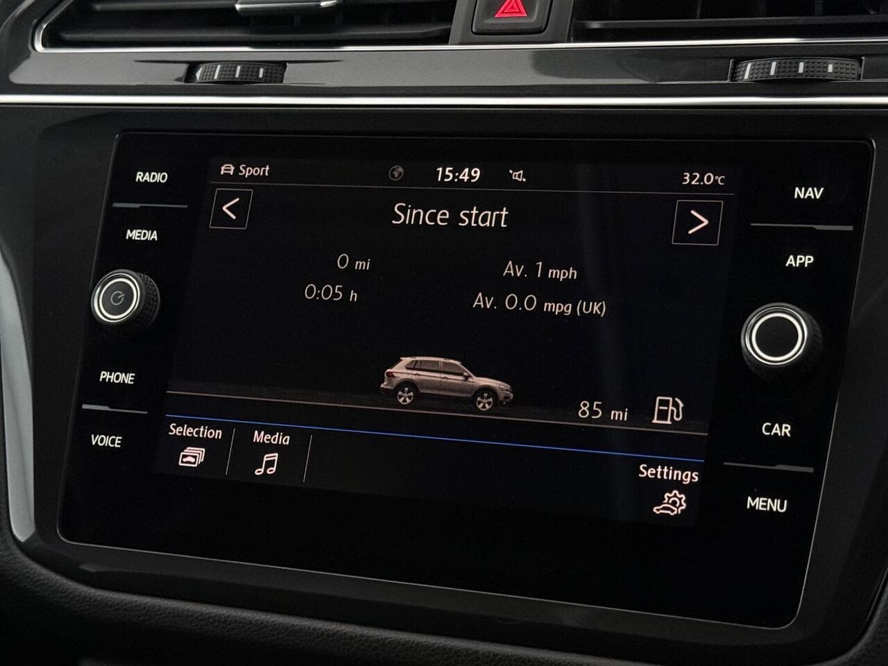 Volkswagen Tiguan Allspace thumbnail Infotainment System