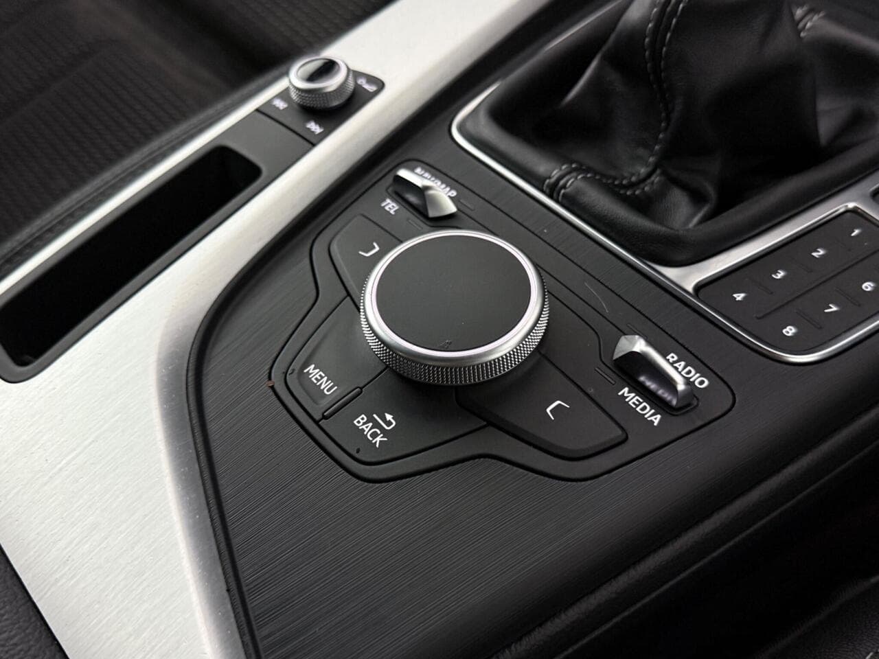 Audi A4 thumbnail Misc Controls