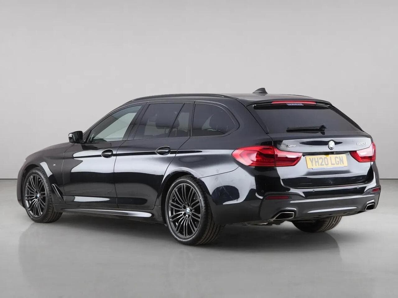 BMW 5 Series thumbnail Rear Left