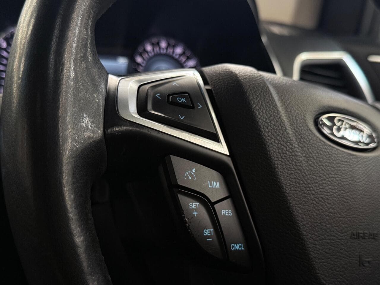 Ford Edge thumbnail Misc Controls