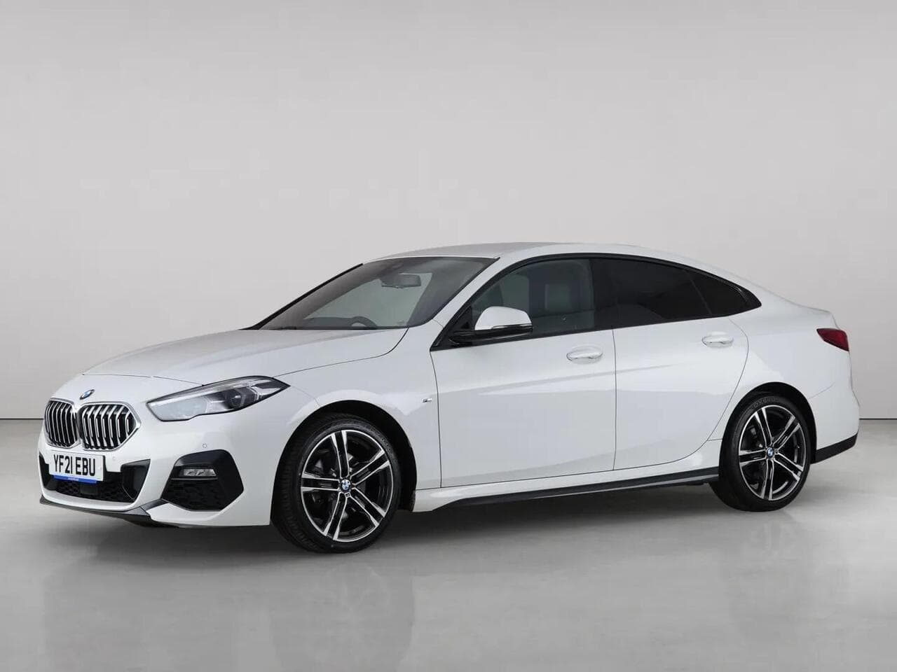 BMW 2 Series Gran Coupe thumbnail Front Left