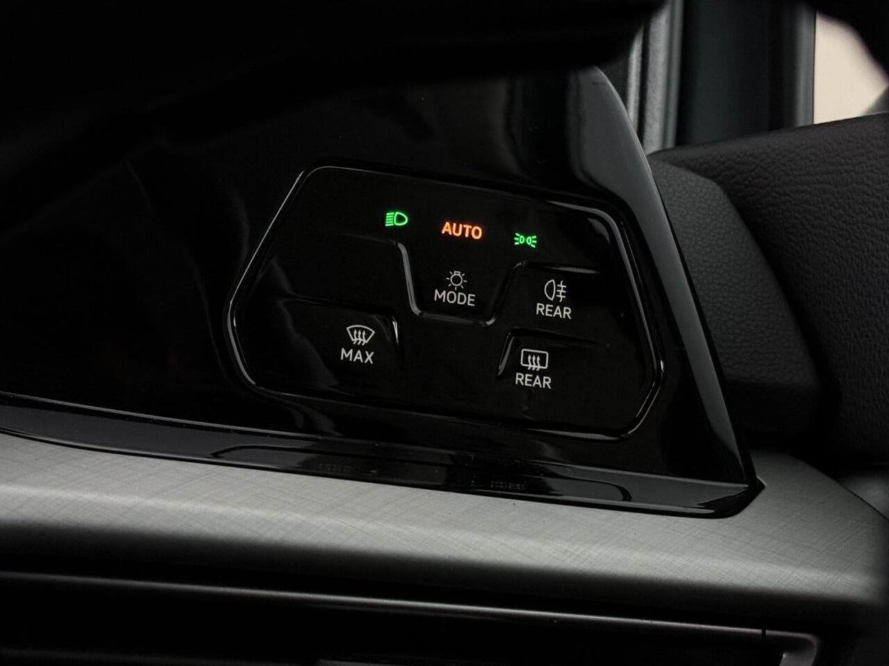 Volkswagen Golf thumbnail Misc Controls