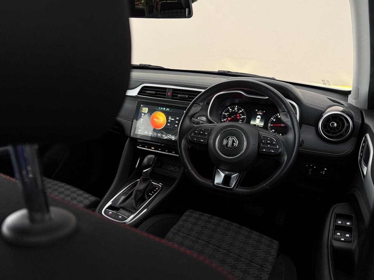 MG MG ZS thumbnail Interior Front