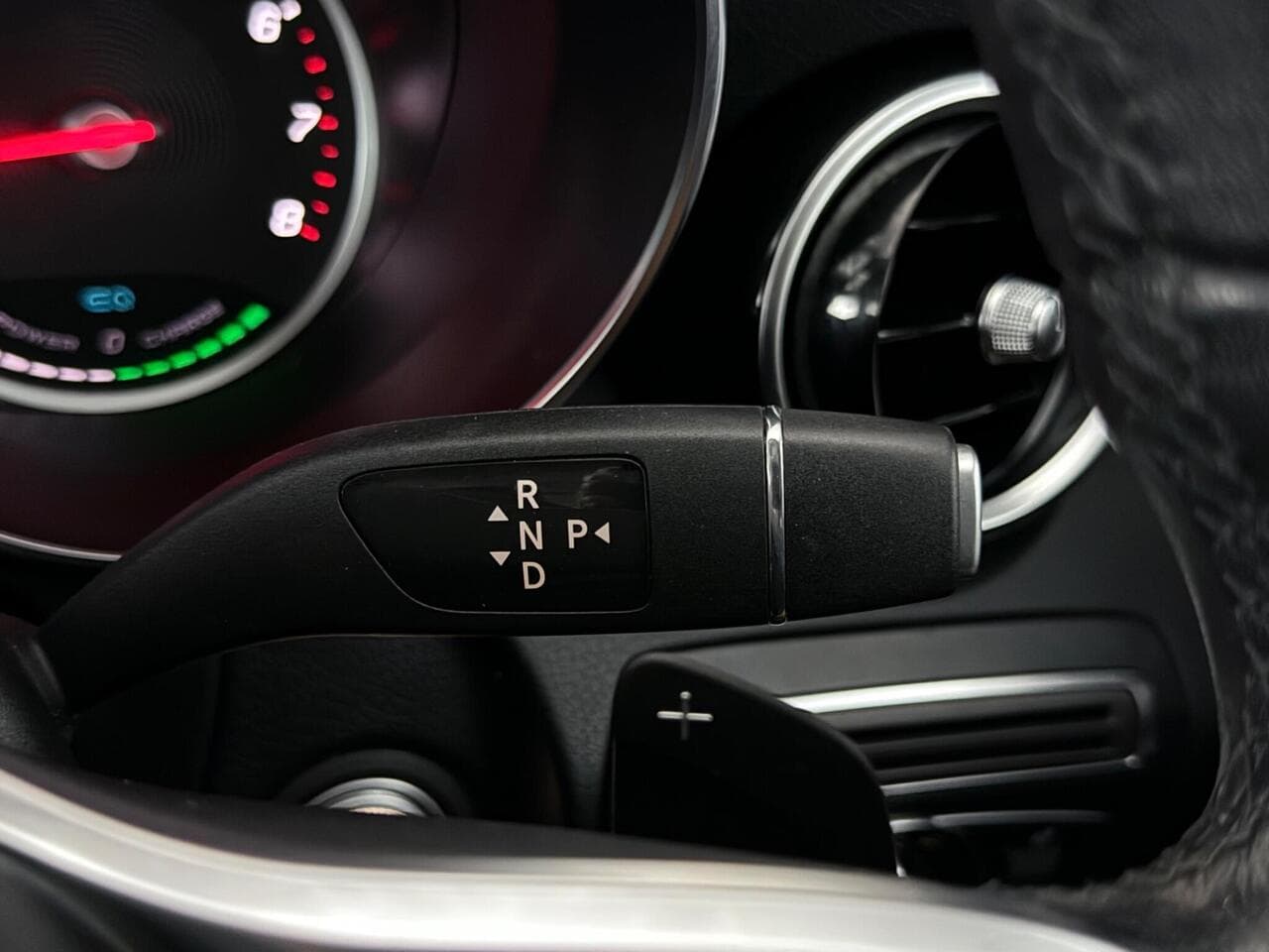 Mercedes-Benz C Class thumbnail Misc Controls