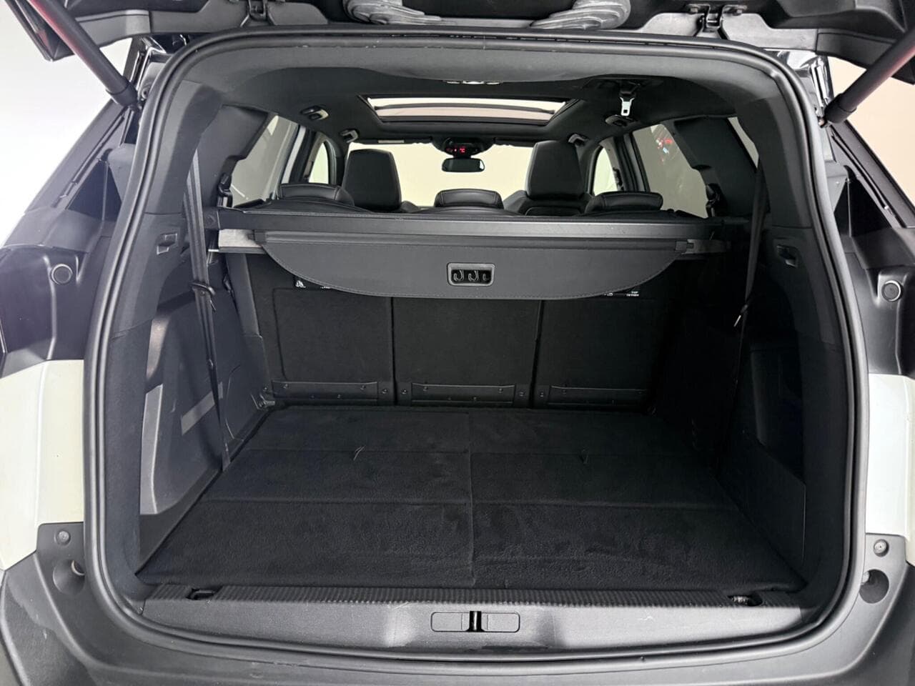 Peugeot 5008 thumbnail Boot