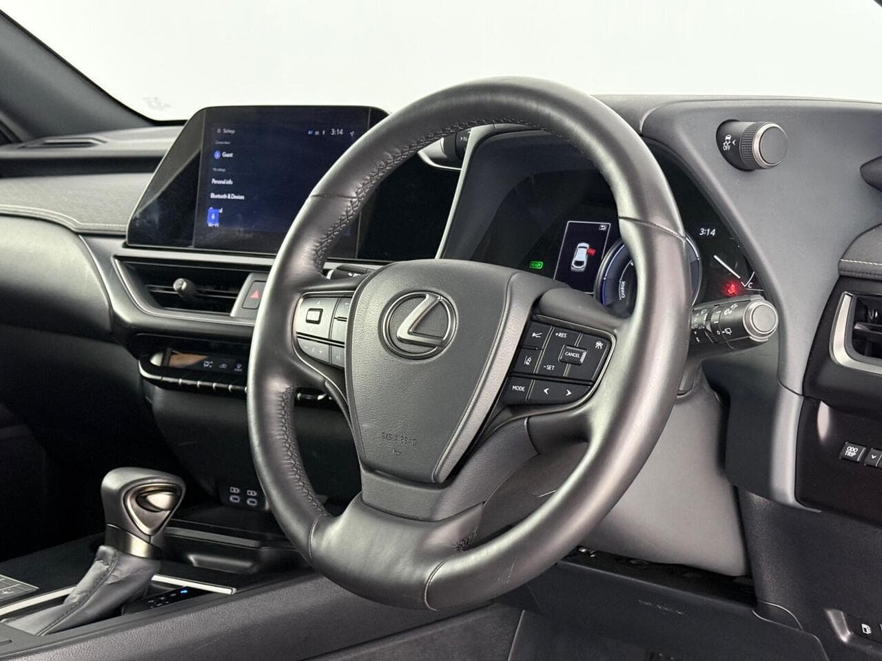 Lexus UX thumbnail Steering Wheel