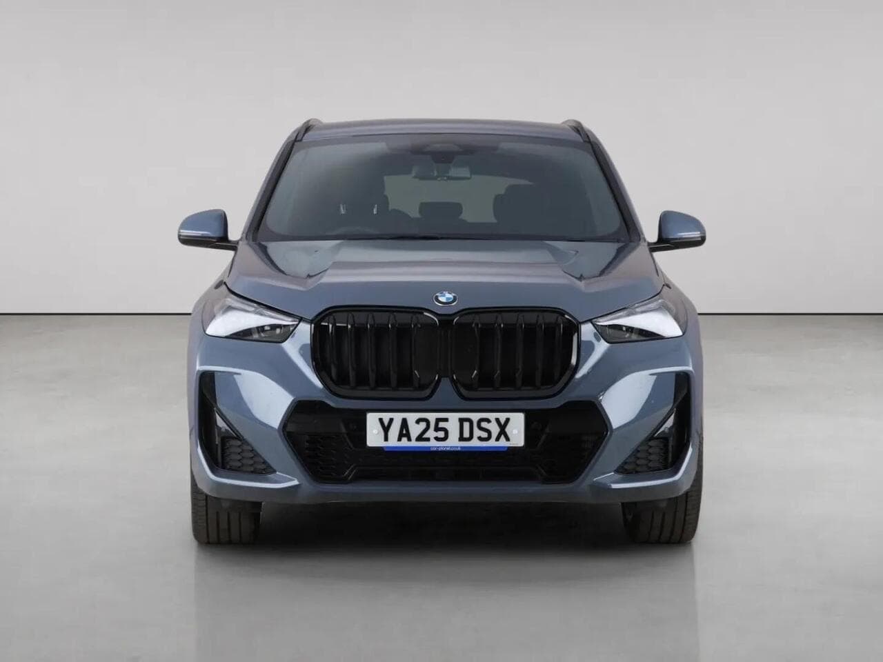 BMW X1 thumbnail Front