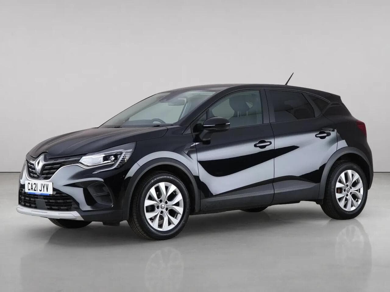 Renault Captur thumbnail Front Left