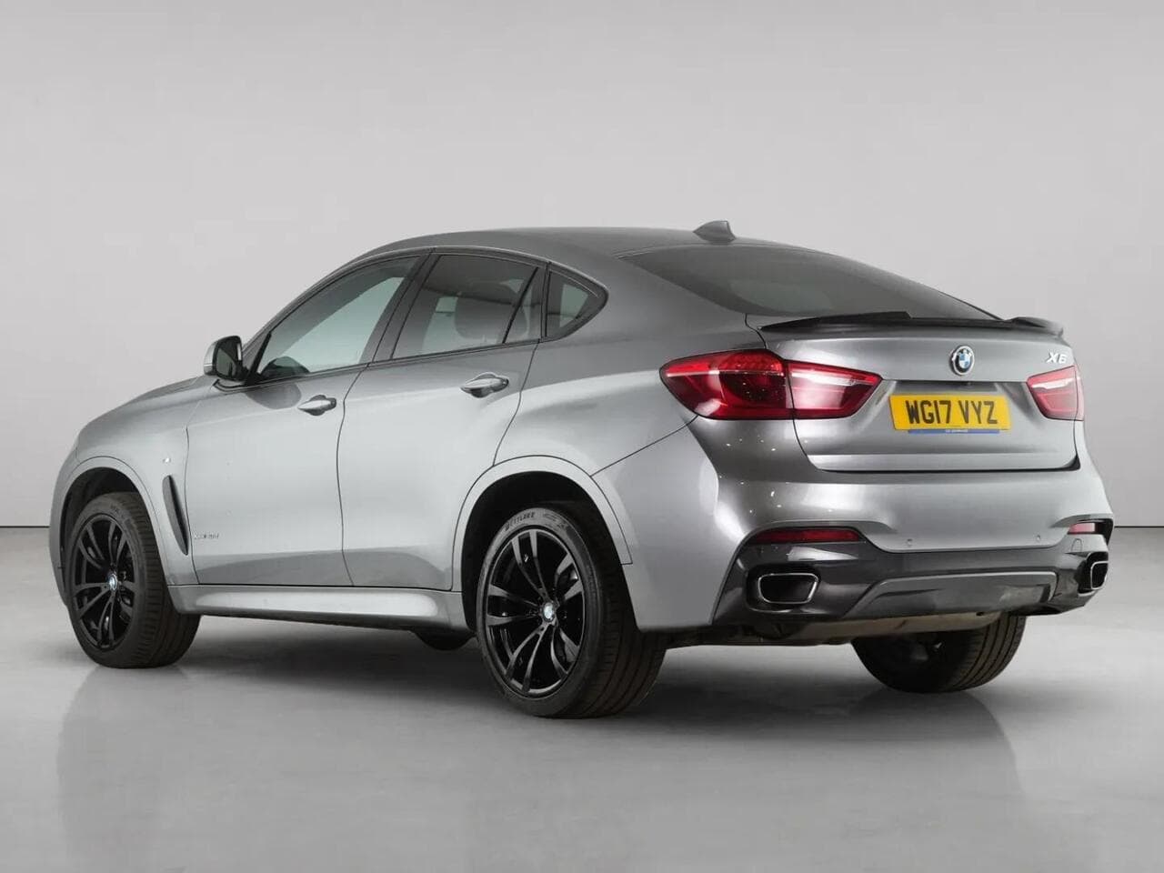 BMW X6 thumbnail Rear Left