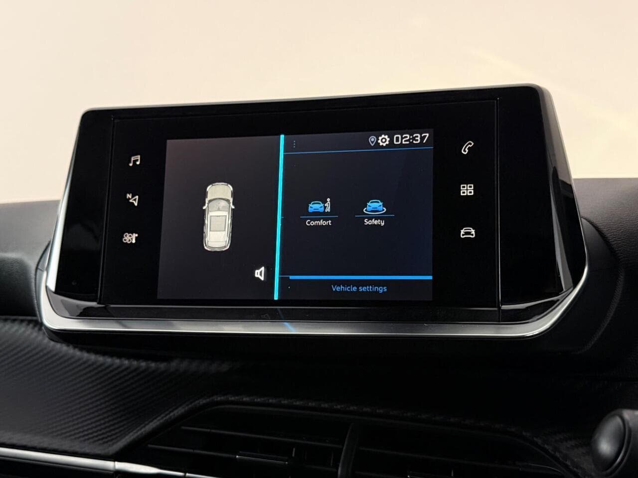 Peugeot 2008 thumbnail Infotainment System