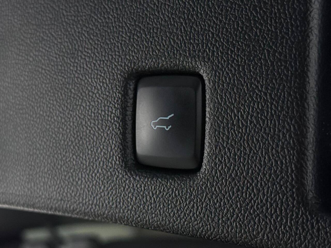 Ford Kuga thumbnail Misc Controls