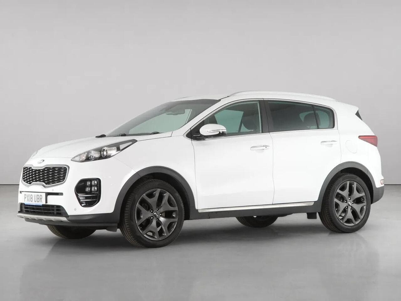 Kia Sportage thumbnail Front Left