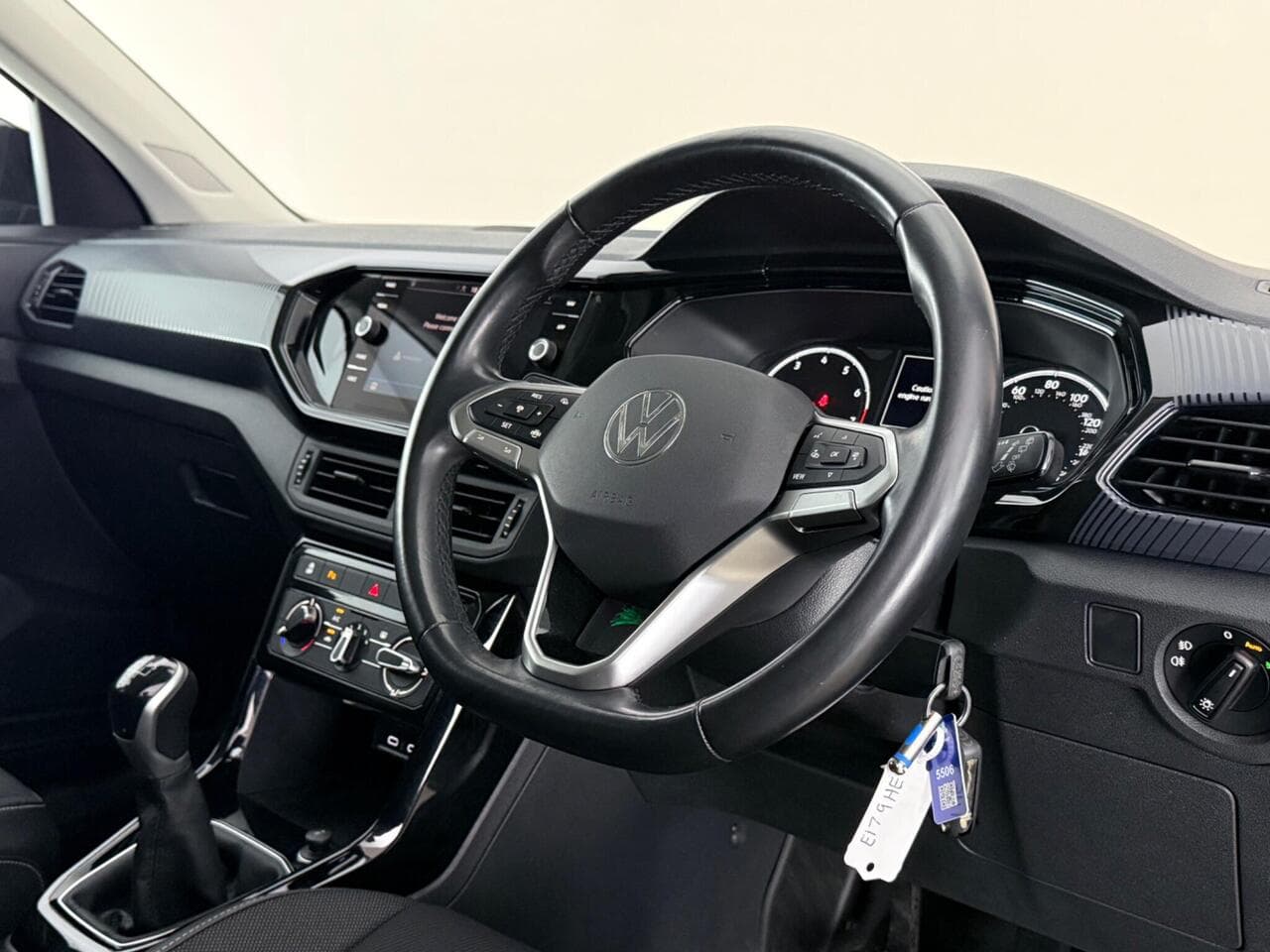 Volkswagen T-Cross thumbnail Inconclusive