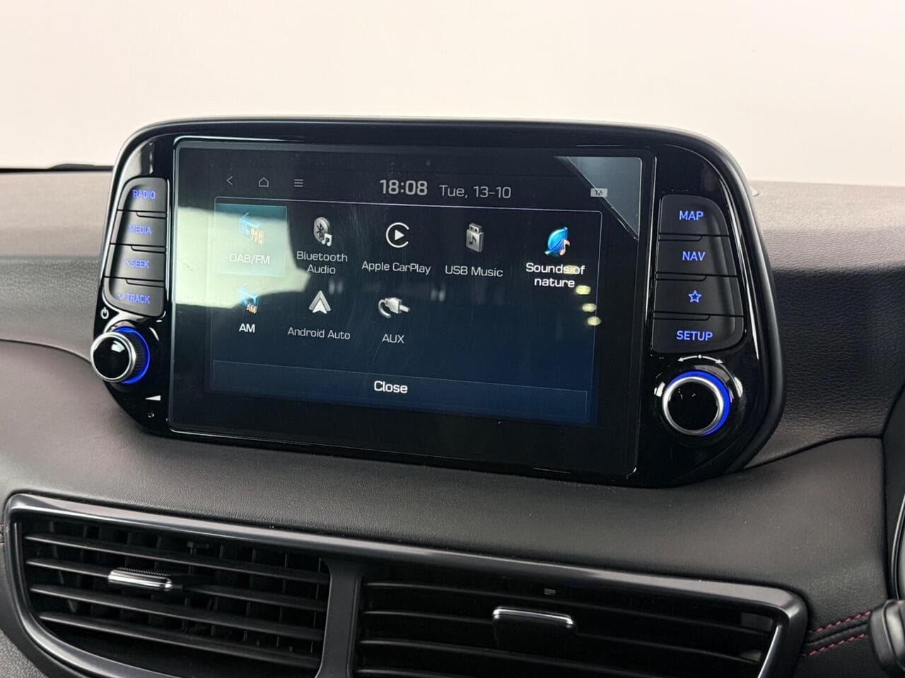 Hyundai TUCSON thumbnail Infotainment System